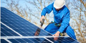 Installation Maintenance Panneaux Solaires Photovoltaïques à Loperhet